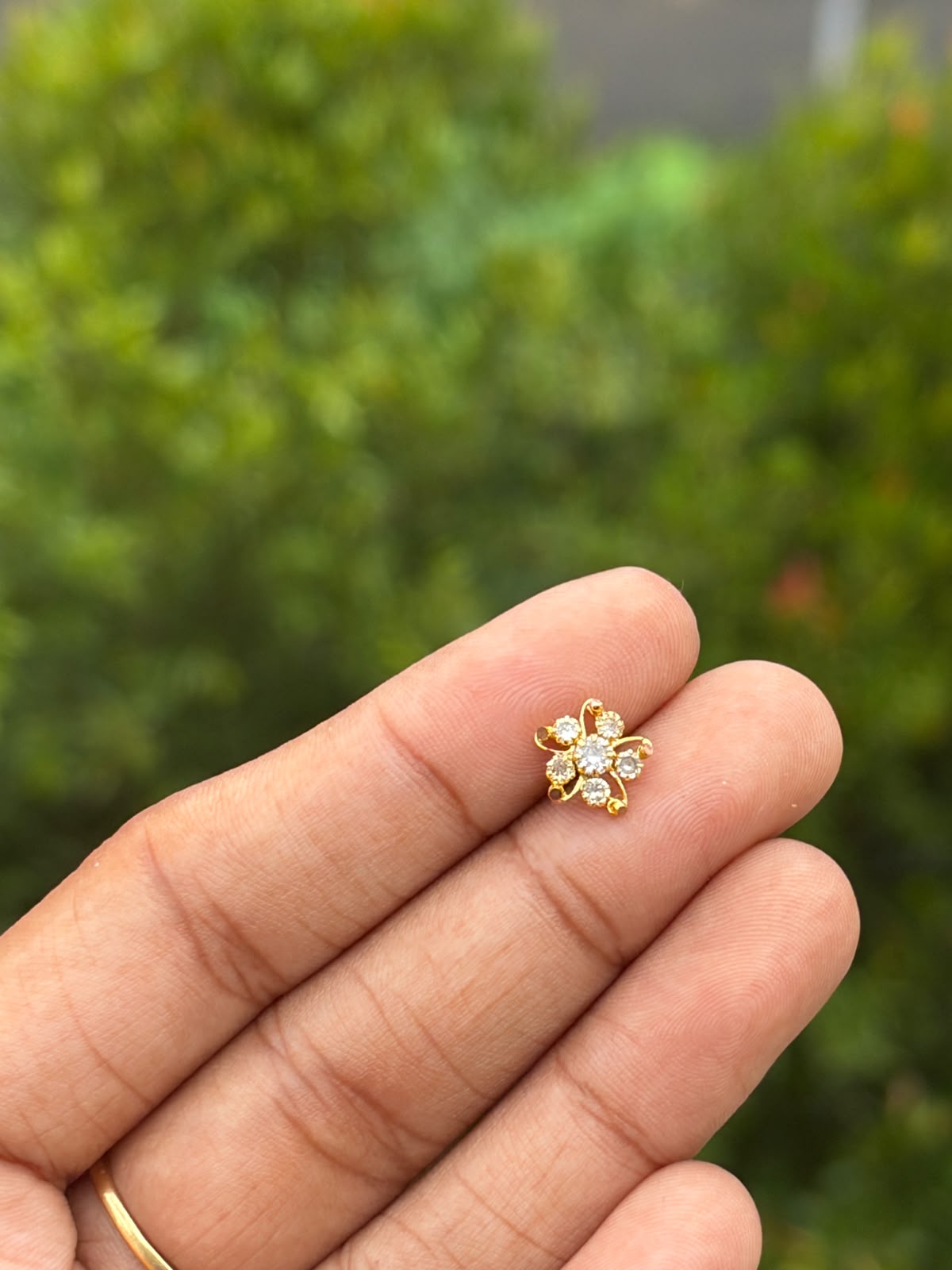 Secondstud/Nosepin